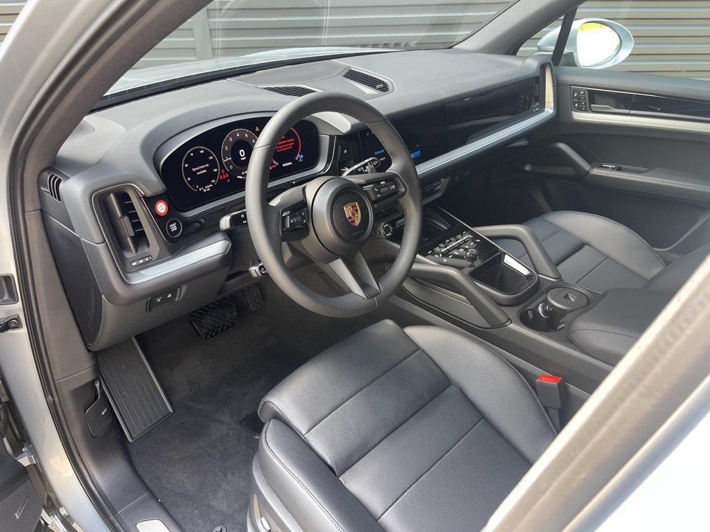 new 2025 Porsche Cayenne car, priced at $108,035