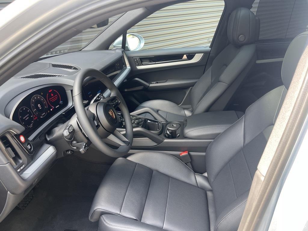 new 2025 Porsche Cayenne car, priced at $108,035