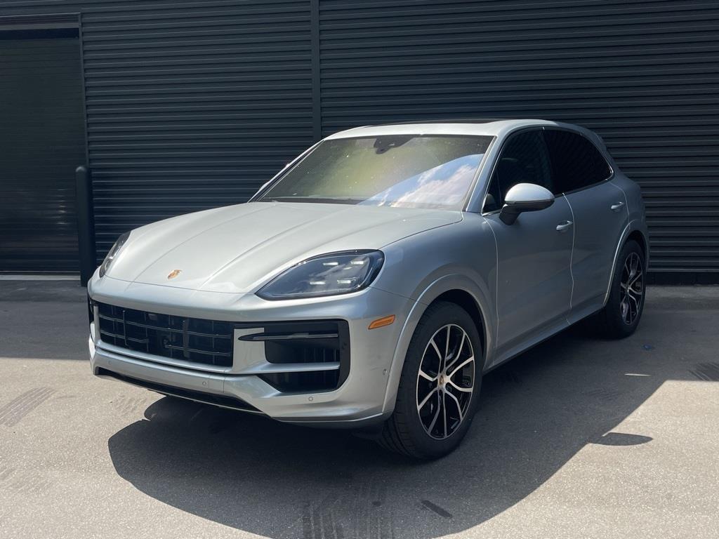 new 2025 Porsche Cayenne car, priced at $108,035