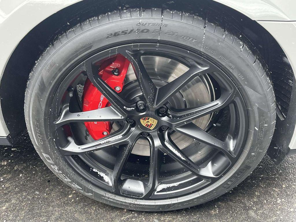 Chalk 2026 Porsche Macan GTS