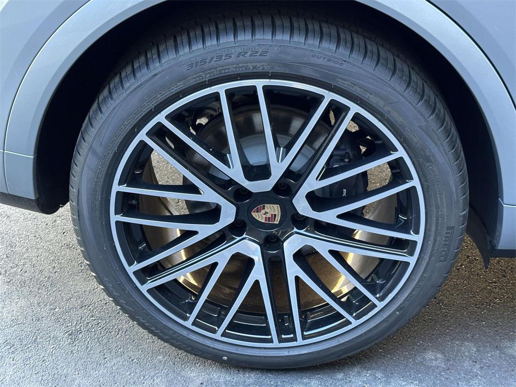 new 2026 Porsche Cayenne car, priced at $113,670