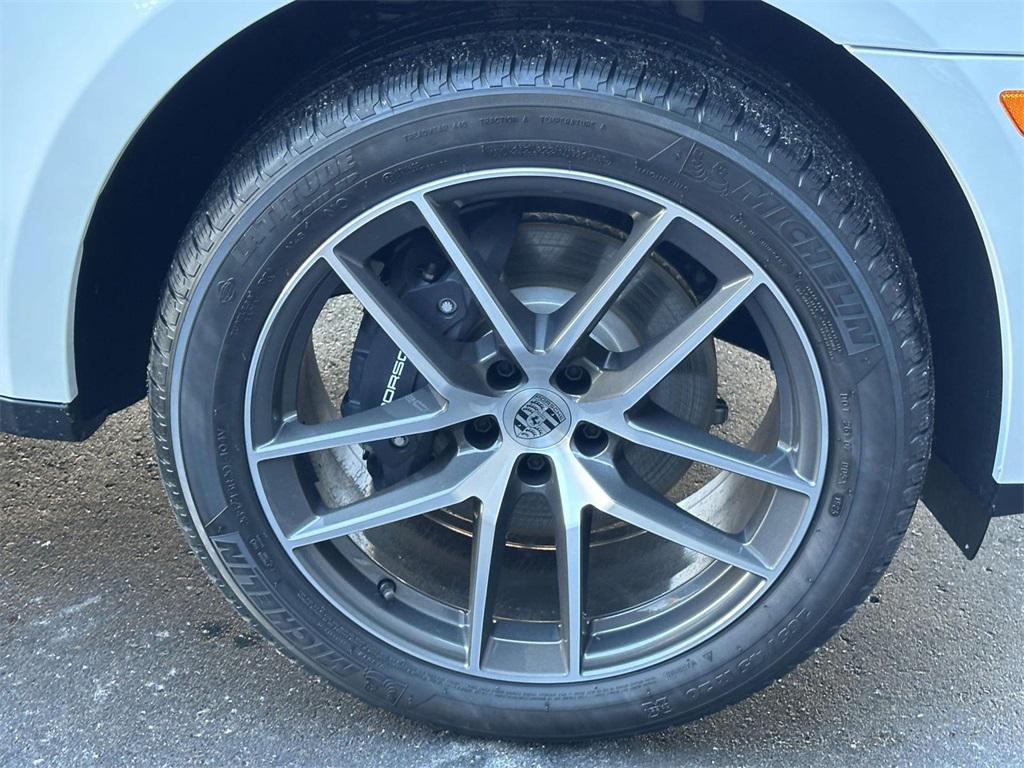 new 2026 Porsche Macan car