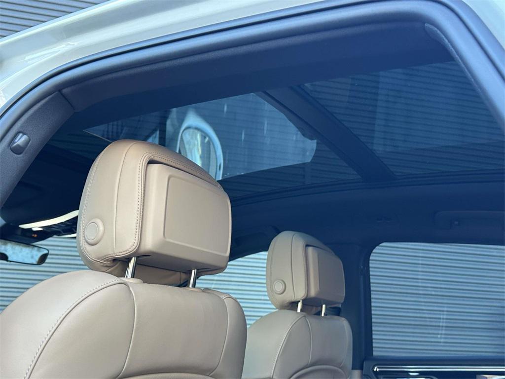 new 2026 Porsche Macan car