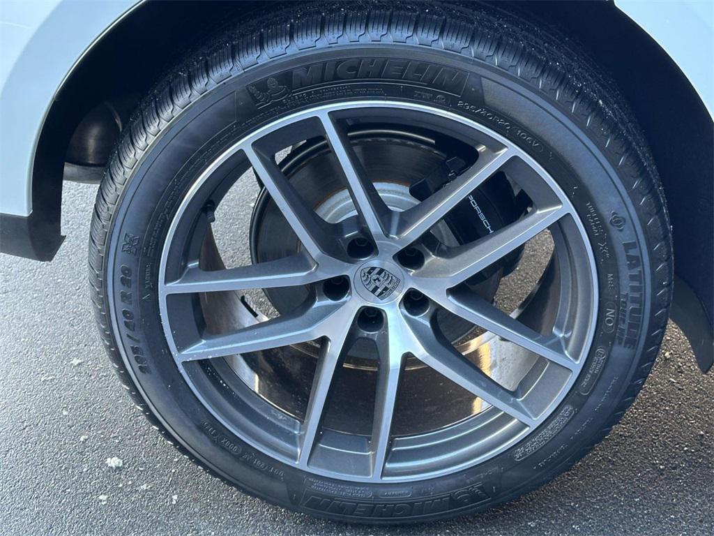 new 2026 Porsche Macan car