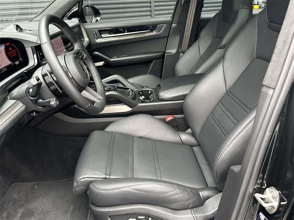 used 2025 Porsche Cayenne car, priced at $149,500