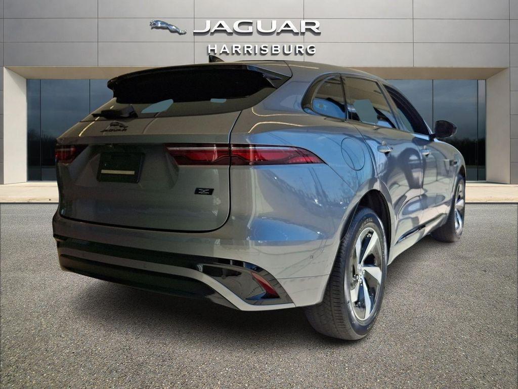 Jaguar F-Pace view 4