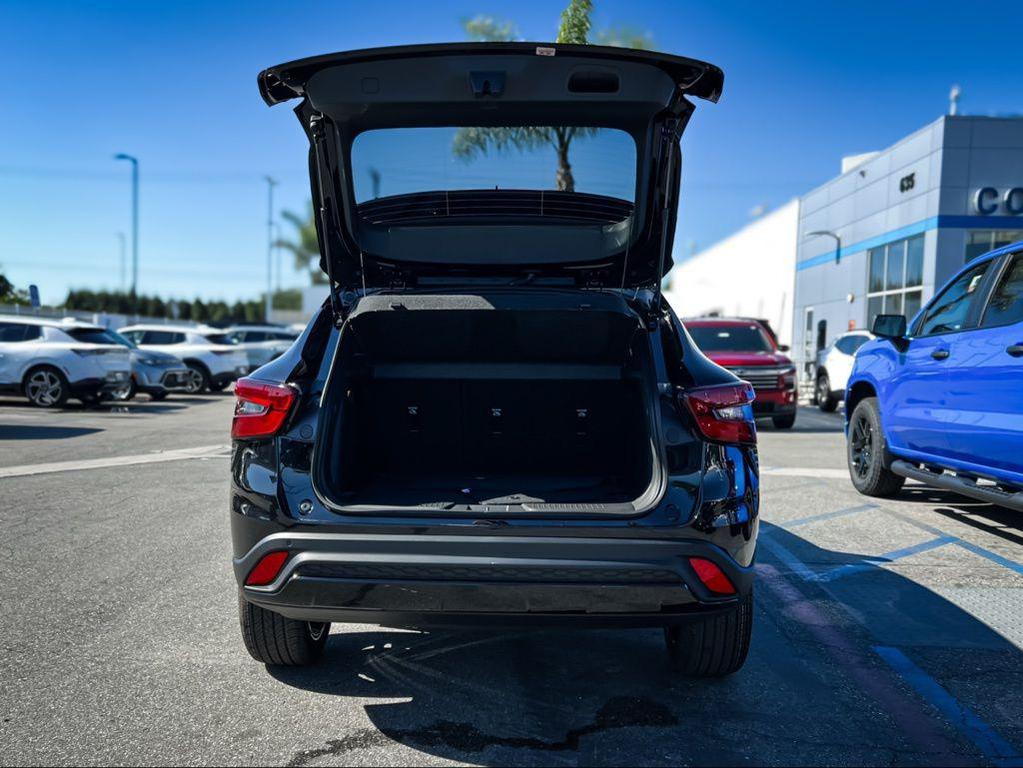 new 2026 Chevrolet Trax car, priced at $28,385