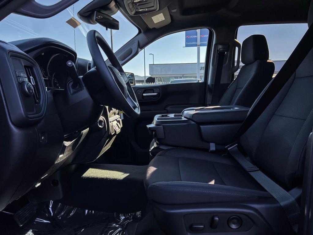 new 2026 Chevrolet Silverado 1500 car, priced at $43,620