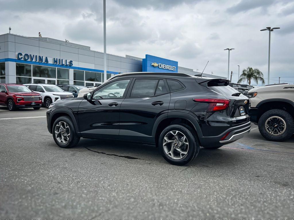 new 2026 Chevrolet Trax car, priced at $25,090