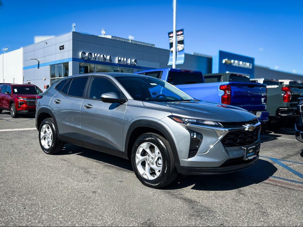 new 2026 Chevrolet Trax car, priced at $25,070