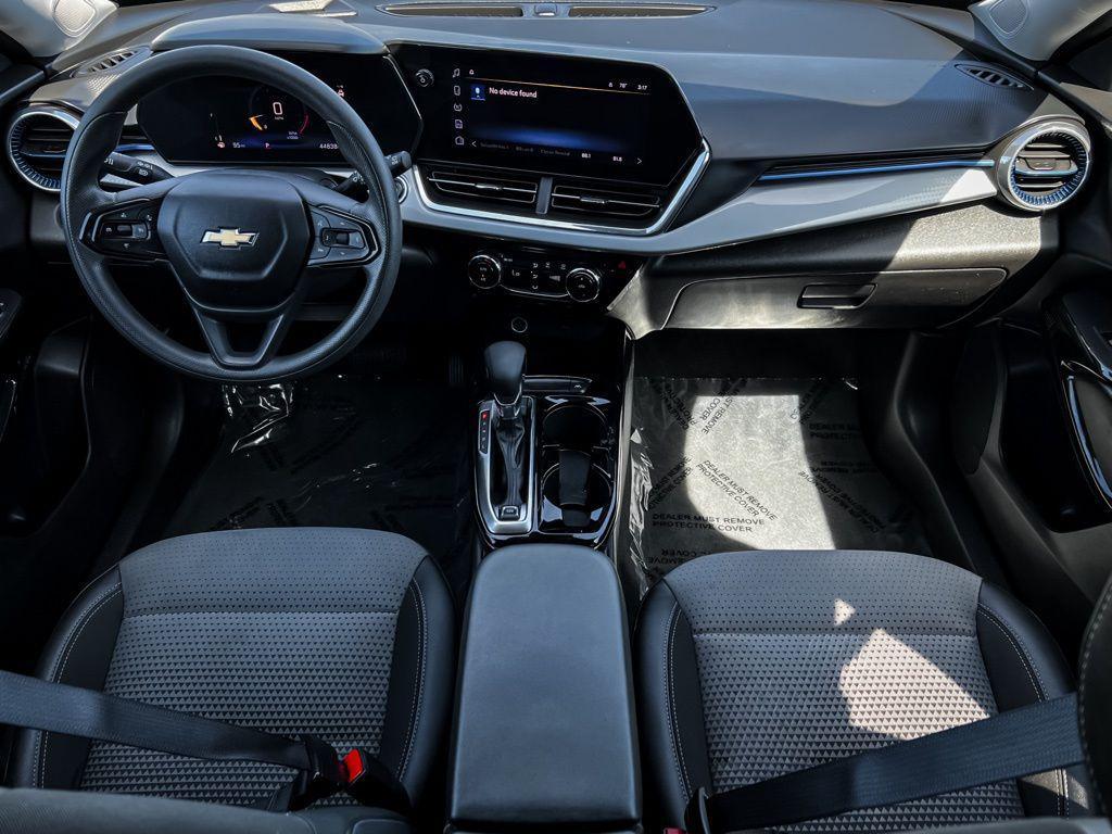used 2025 Chevrolet Trax car, priced at $18,495