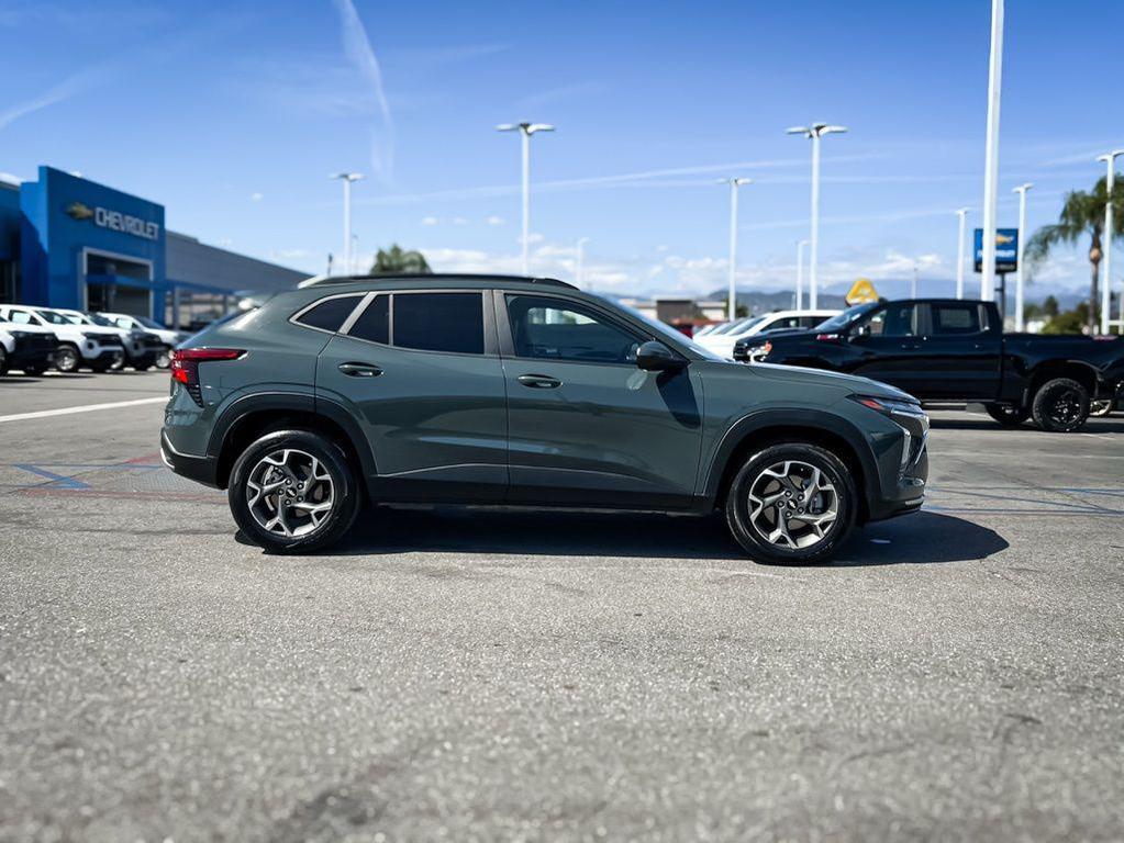 used 2025 Chevrolet Trax car, priced at $18,495