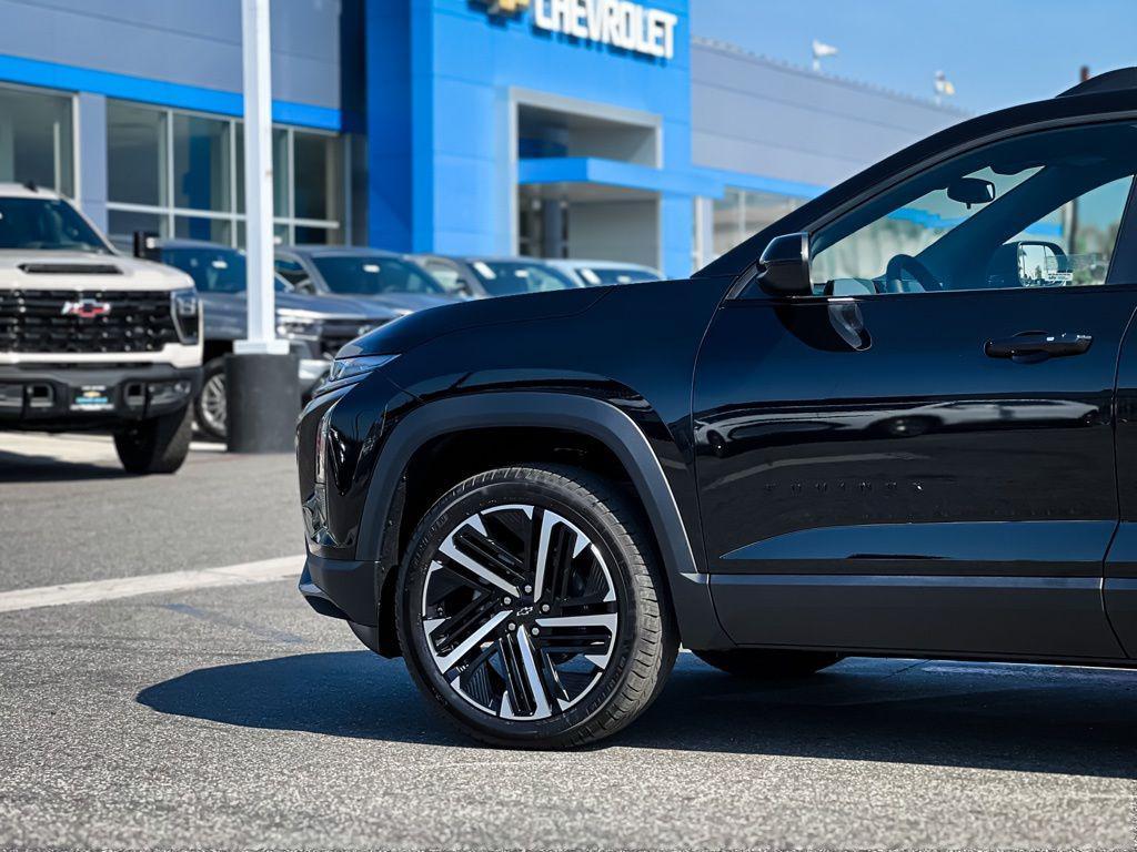 new 2026 Chevrolet Equinox car, priced at $32,720