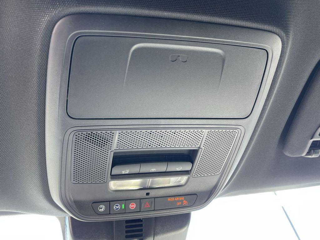 new 2025 Chevrolet Traverse car, priced at $41,720