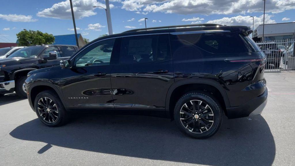 new 2025 Chevrolet Traverse car, priced at $41,720