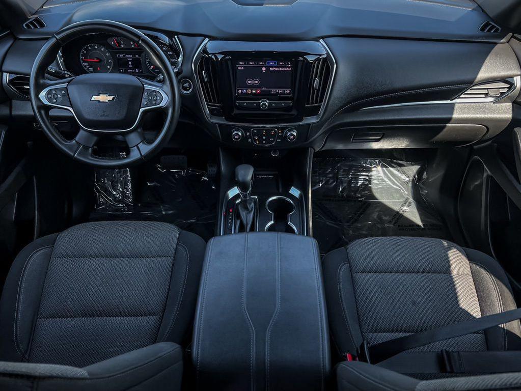 used 2023 Chevrolet Traverse car, priced at $27,995