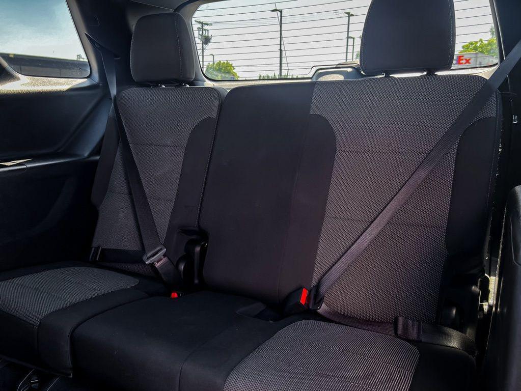 used 2023 Chevrolet Traverse car, priced at $27,995