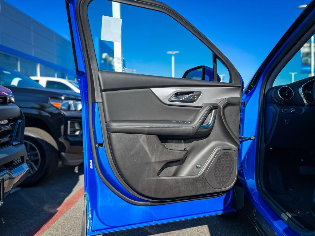 used 2024 Chevrolet Blazer car, priced at $31,495