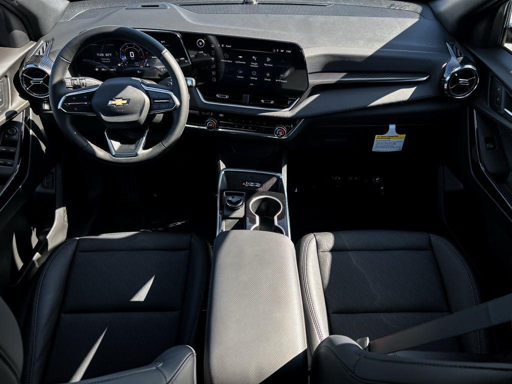 new 2026 Chevrolet Equinox car, priced at $31,745