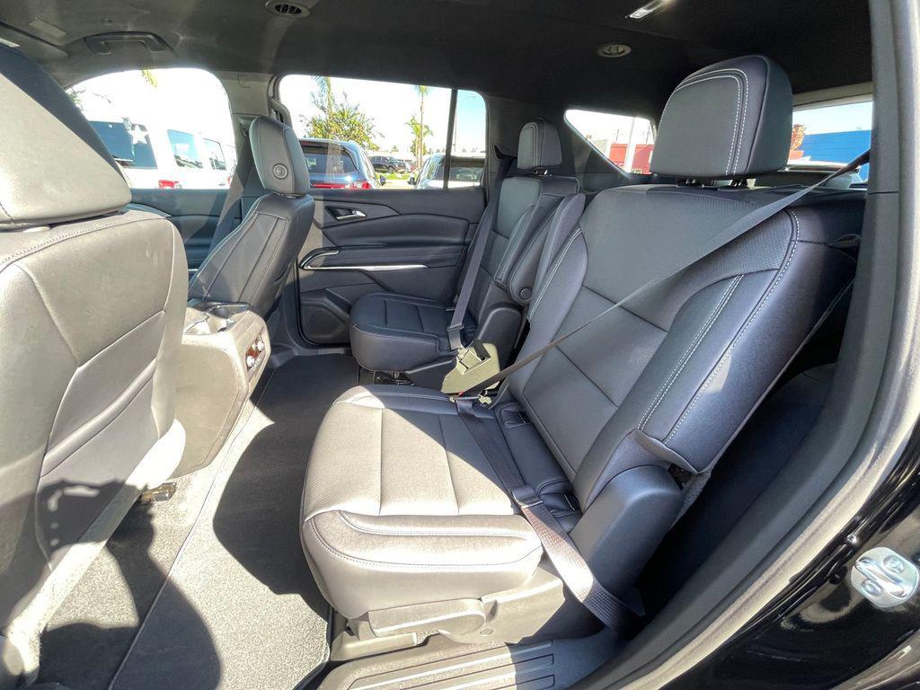 new 2026 Chevrolet Traverse car, priced at $46,365