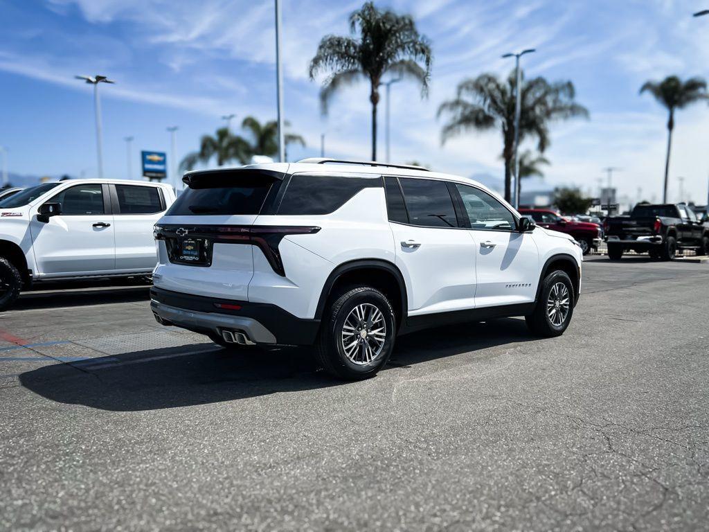 new 2026 Chevrolet Traverse car, priced at $41,390