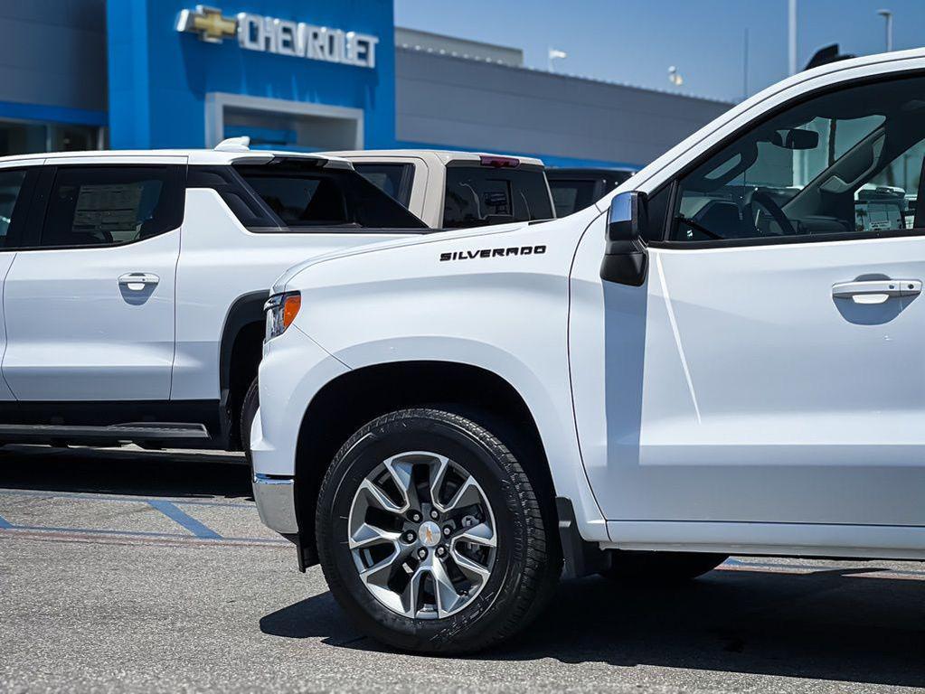 new 2026 Chevrolet Silverado 1500 car, priced at $47,535