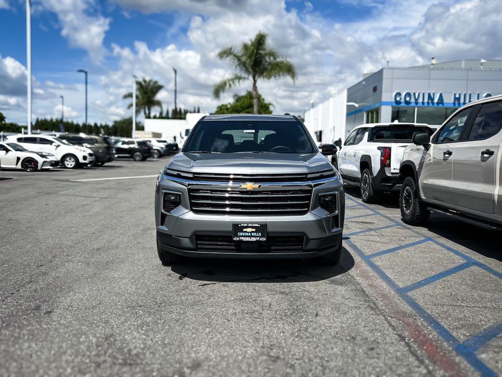 new 2026 Chevrolet Traverse car, priced at $41,095