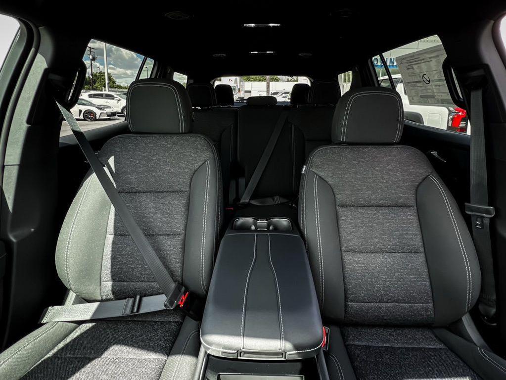 new 2026 Chevrolet Traverse car, priced at $41,095