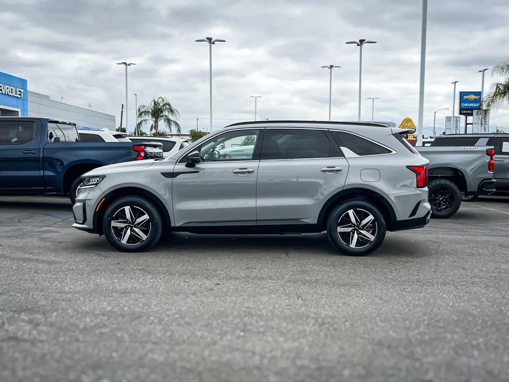 used 2022 Kia Sorento car, priced at $22,770