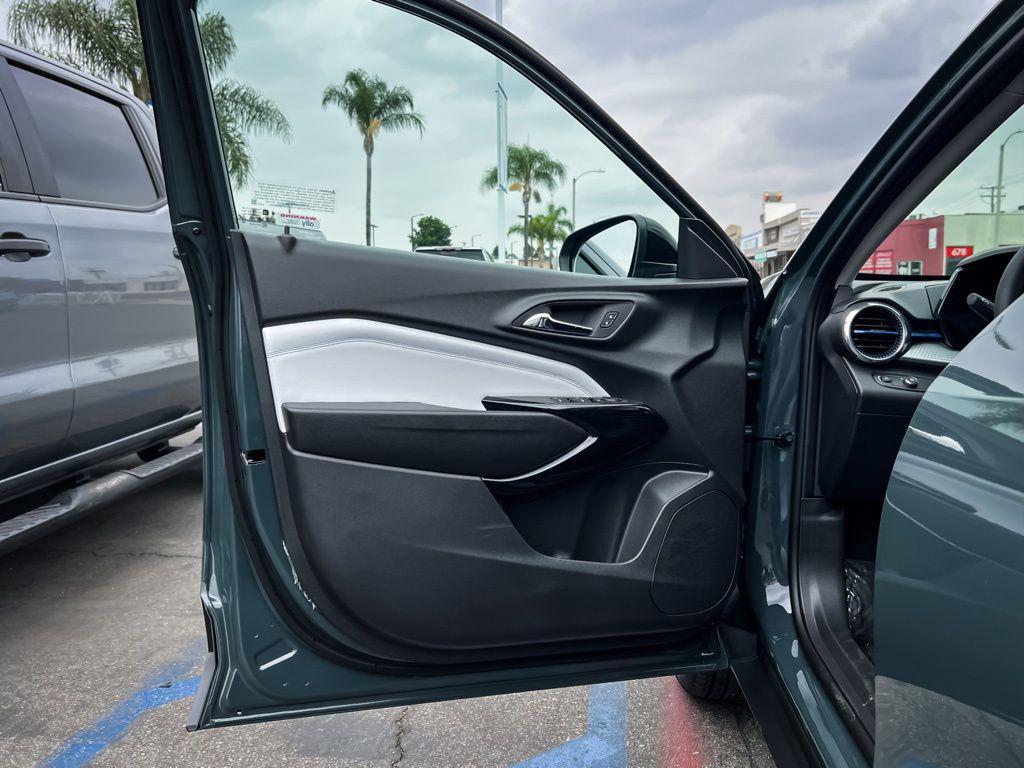 new 2026 Chevrolet Trax car, priced at $26,370