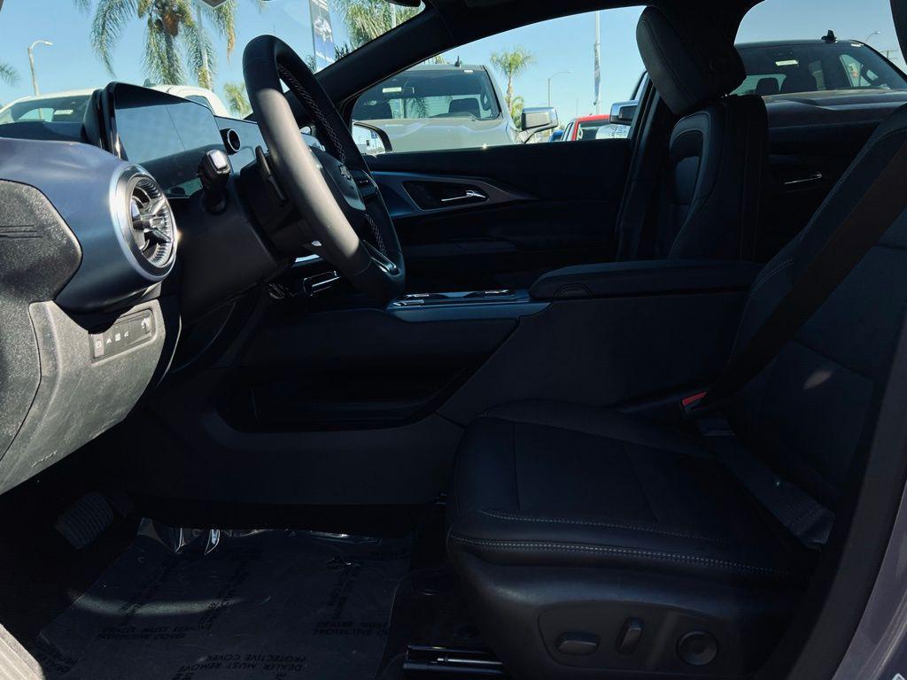 new 2026 Chevrolet Equinox EV car, priced at $33,770