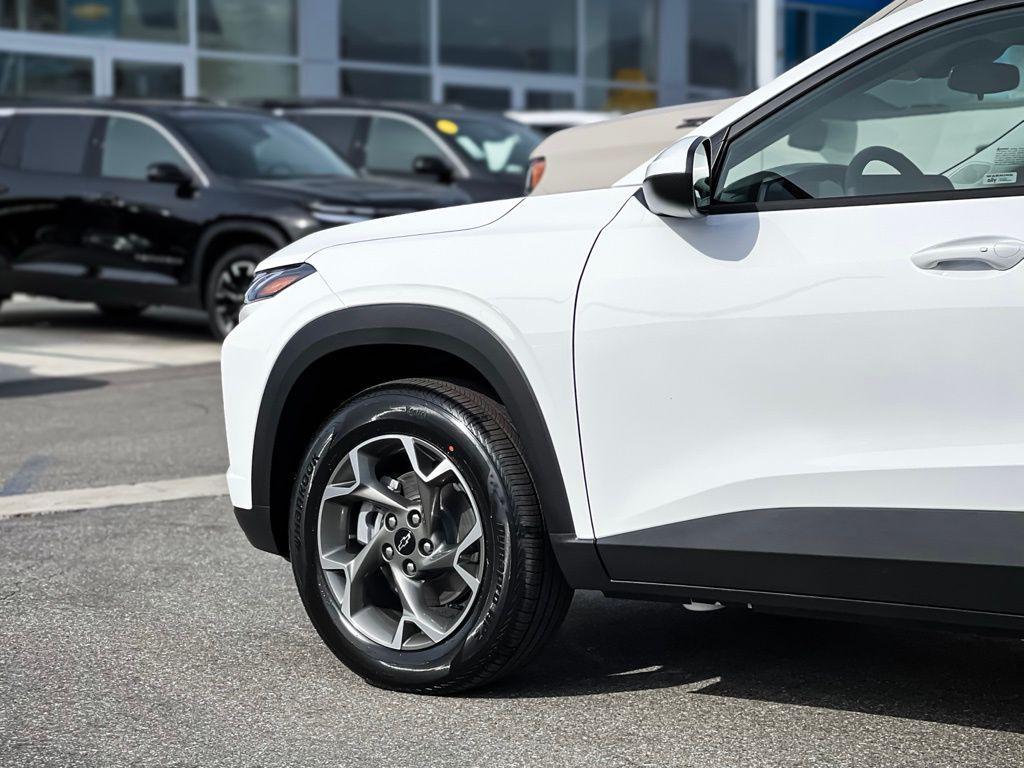 new 2026 Chevrolet Trax car, priced at $23,465