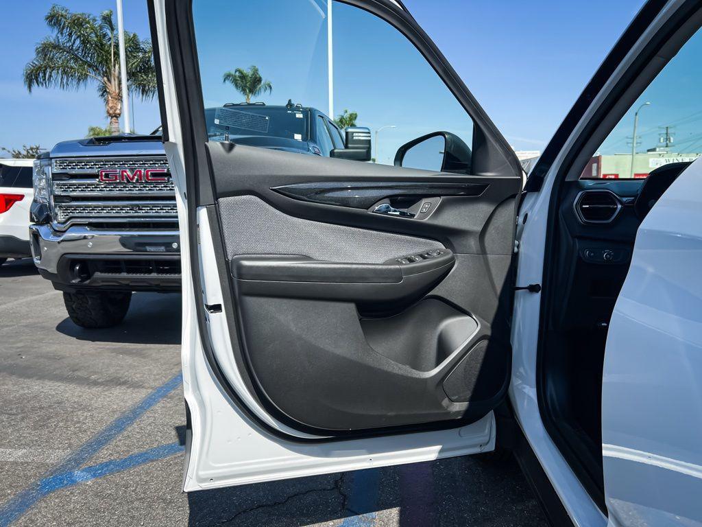 new 2026 Chevrolet TrailBlazer car, priced at $23,515