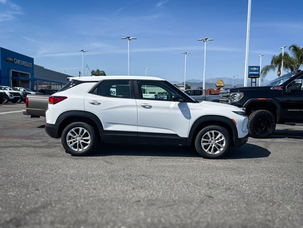 new 2026 Chevrolet TrailBlazer car, priced at $23,515