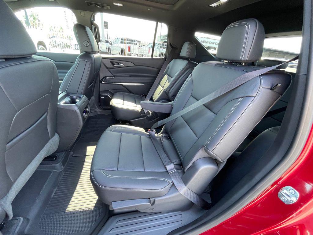 new 2025 Chevrolet Traverse car, priced at $45,995