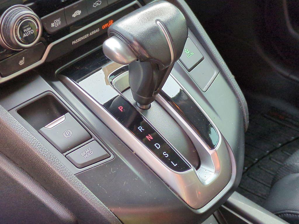 2018 White Diamond Pearl Honda CR-V