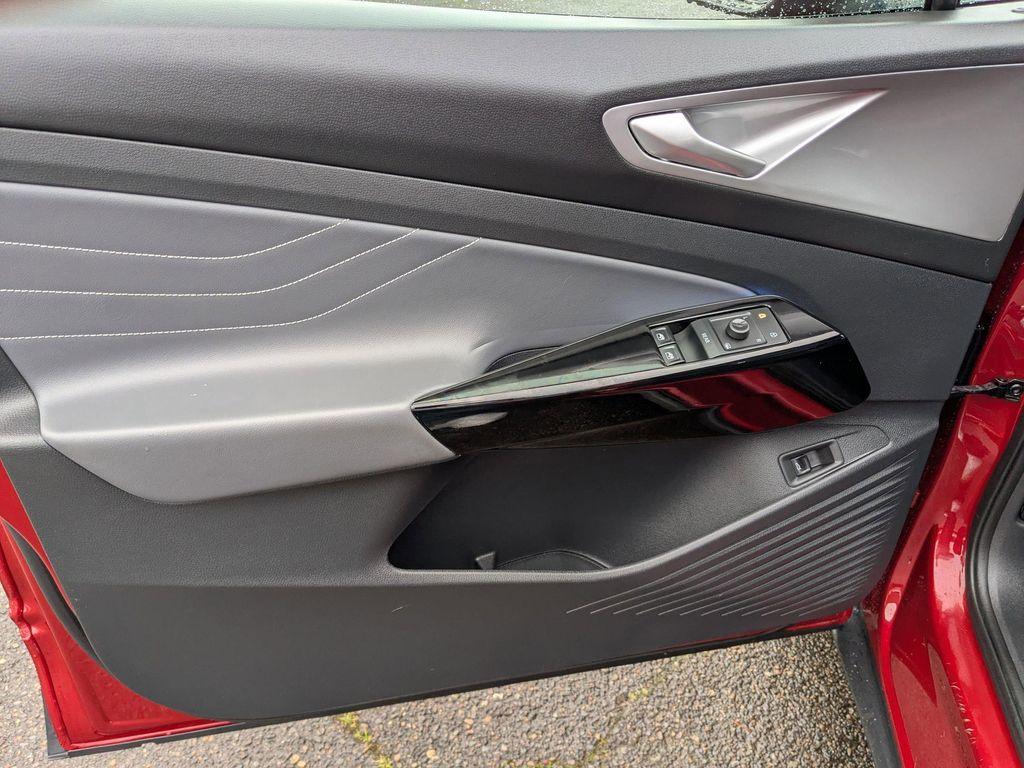 used 2023 Volkswagen ID.4 car, priced at $20,835