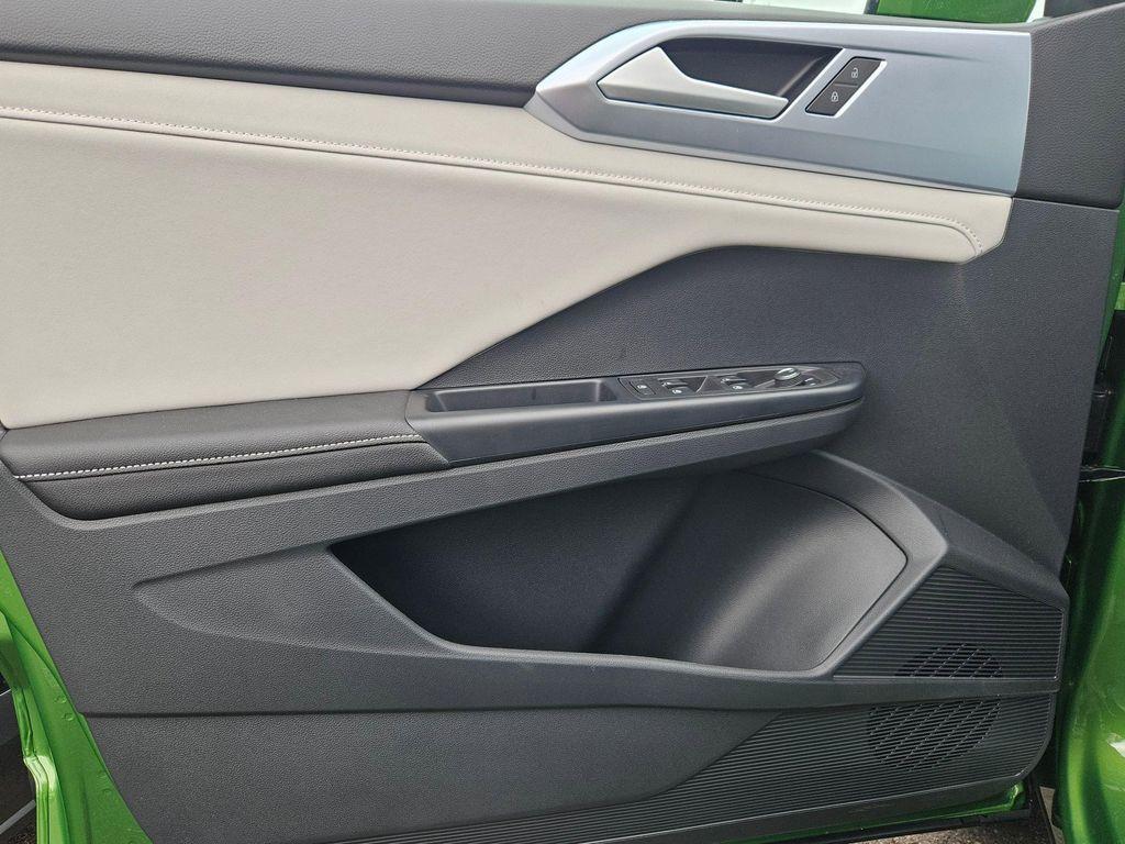 new 2026 Volkswagen Taos car, priced at $33,788