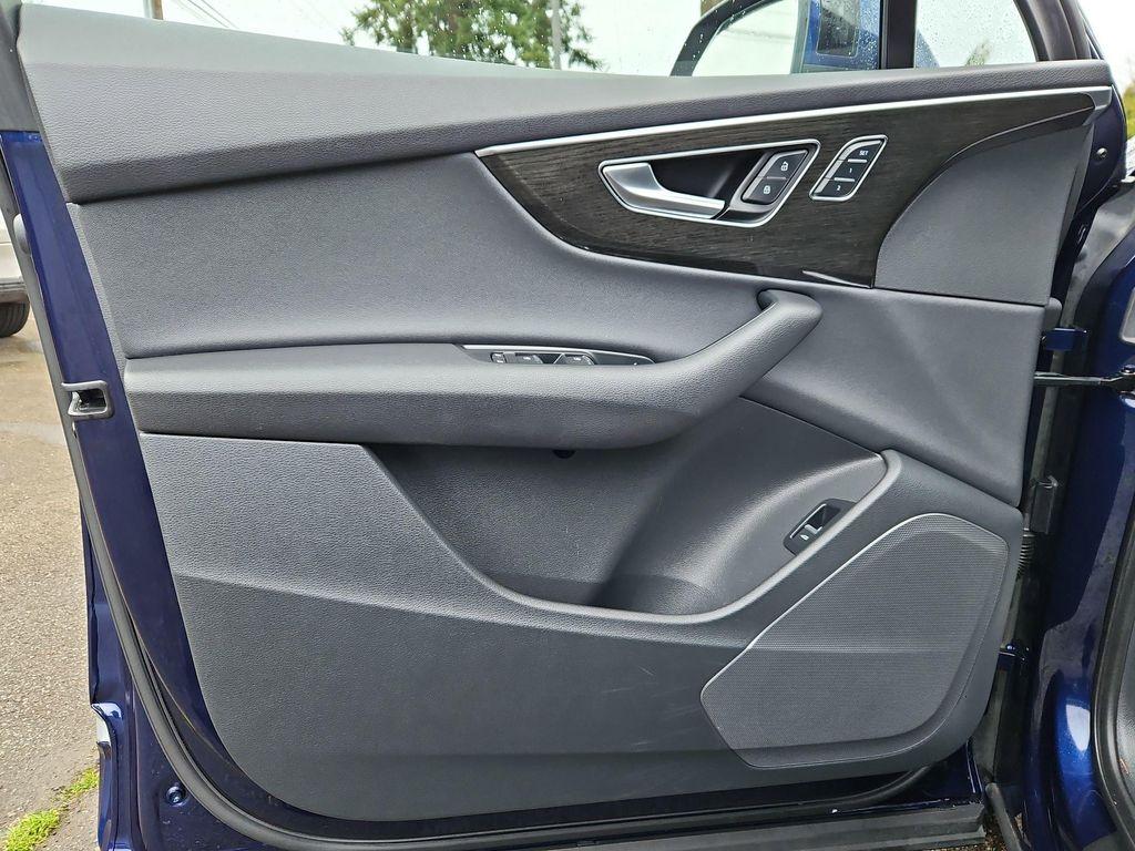 used 2022 Audi Q7 car, priced at $26,755