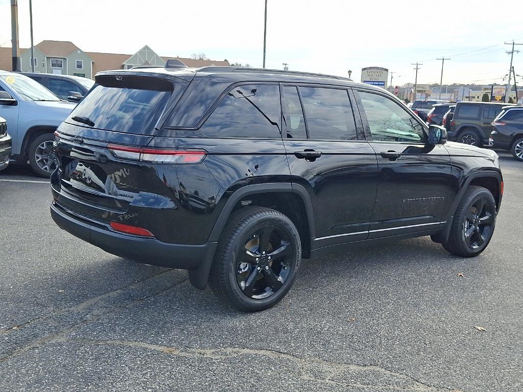 new 2025 Jeep Grand Cherokee car, priced at $56,709