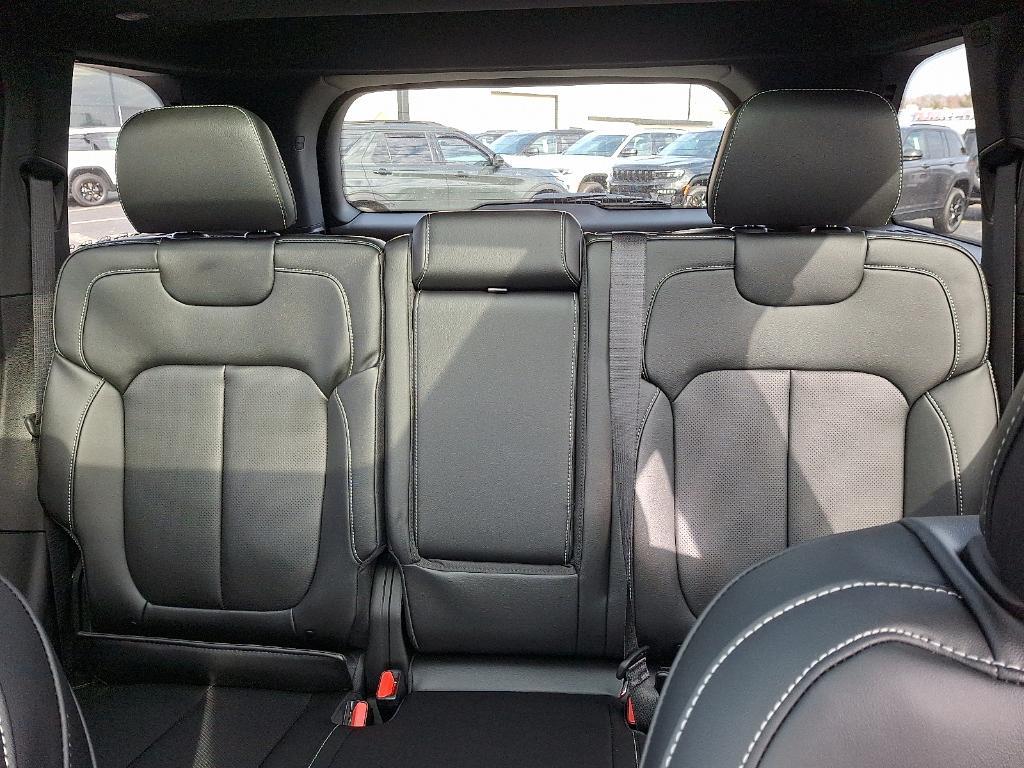 new 2025 Jeep Grand Cherokee car, priced at $56,709