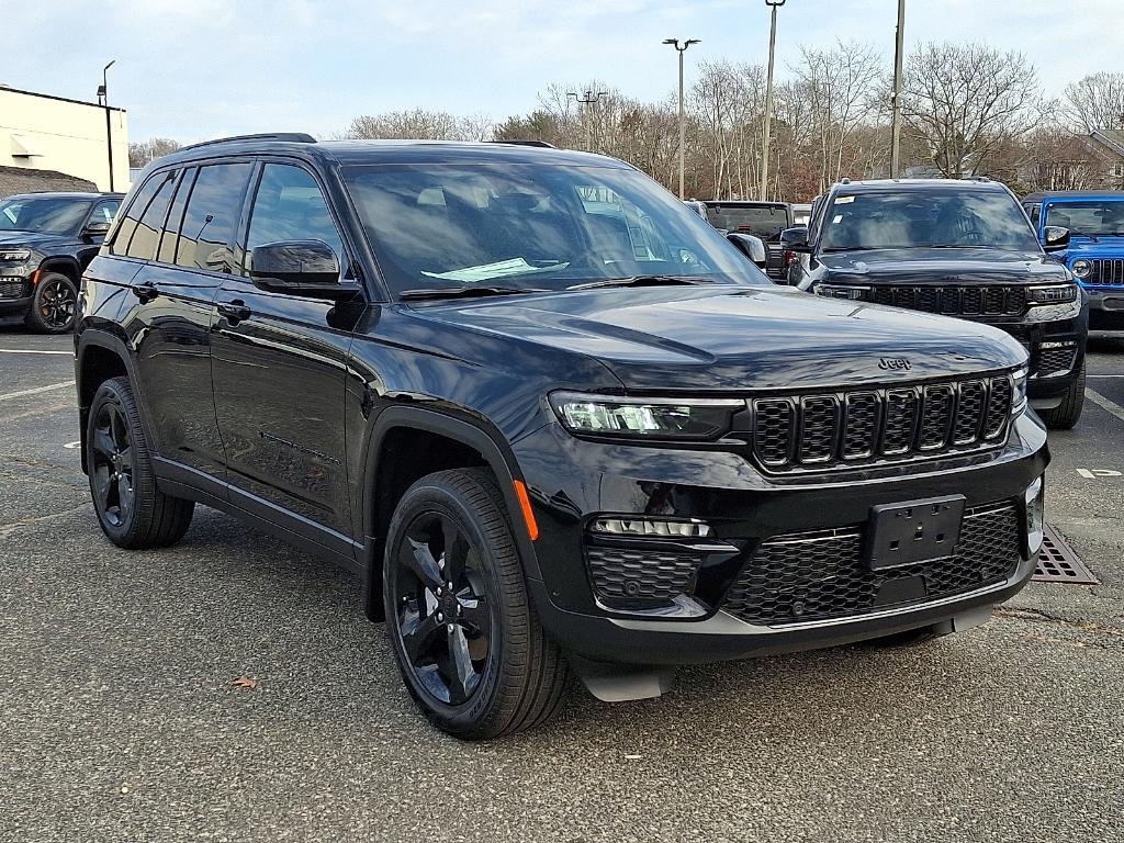 new 2025 Jeep Grand Cherokee car, priced at $56,709
