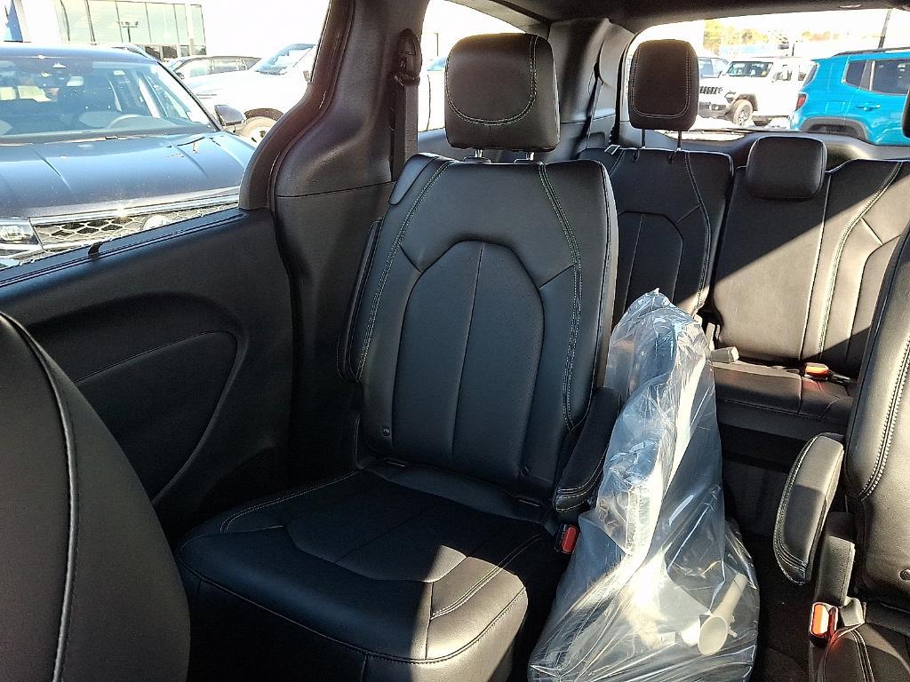 new 2026 Chrysler Pacifica car, priced at $43,539