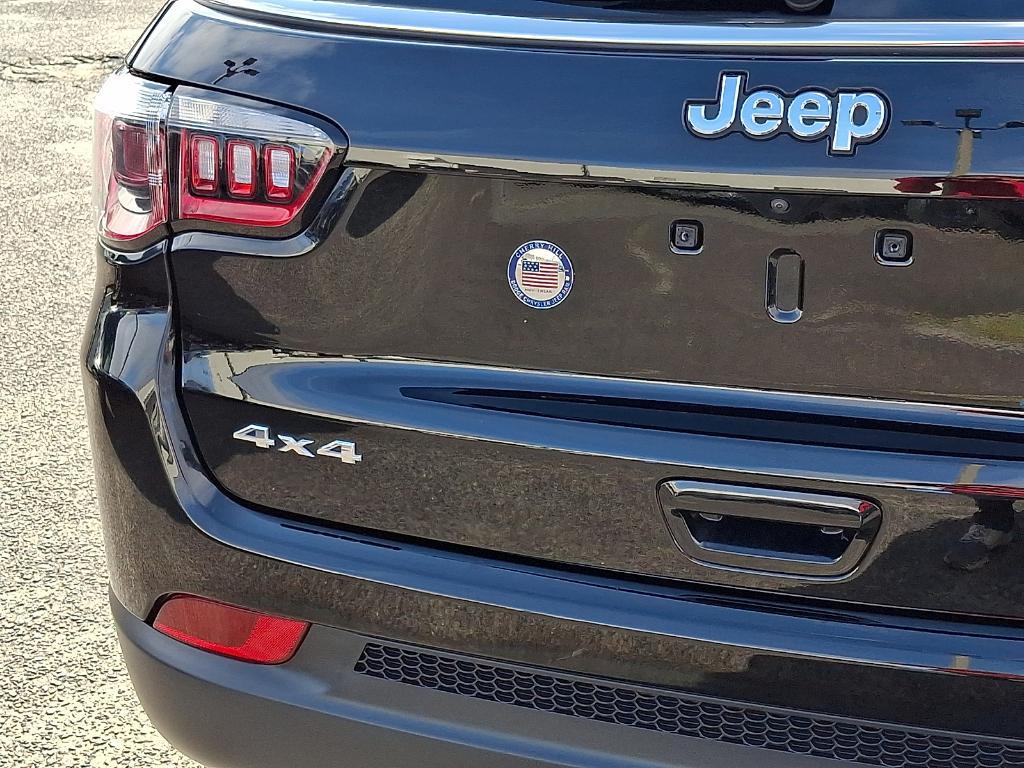used 2022 Jeep Compass car, priced at $23,594
