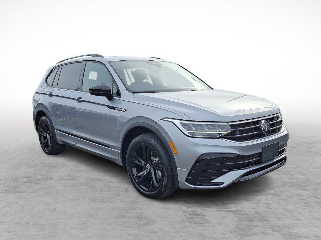 used 2023 Volkswagen Tiguan car, priced at $25,143