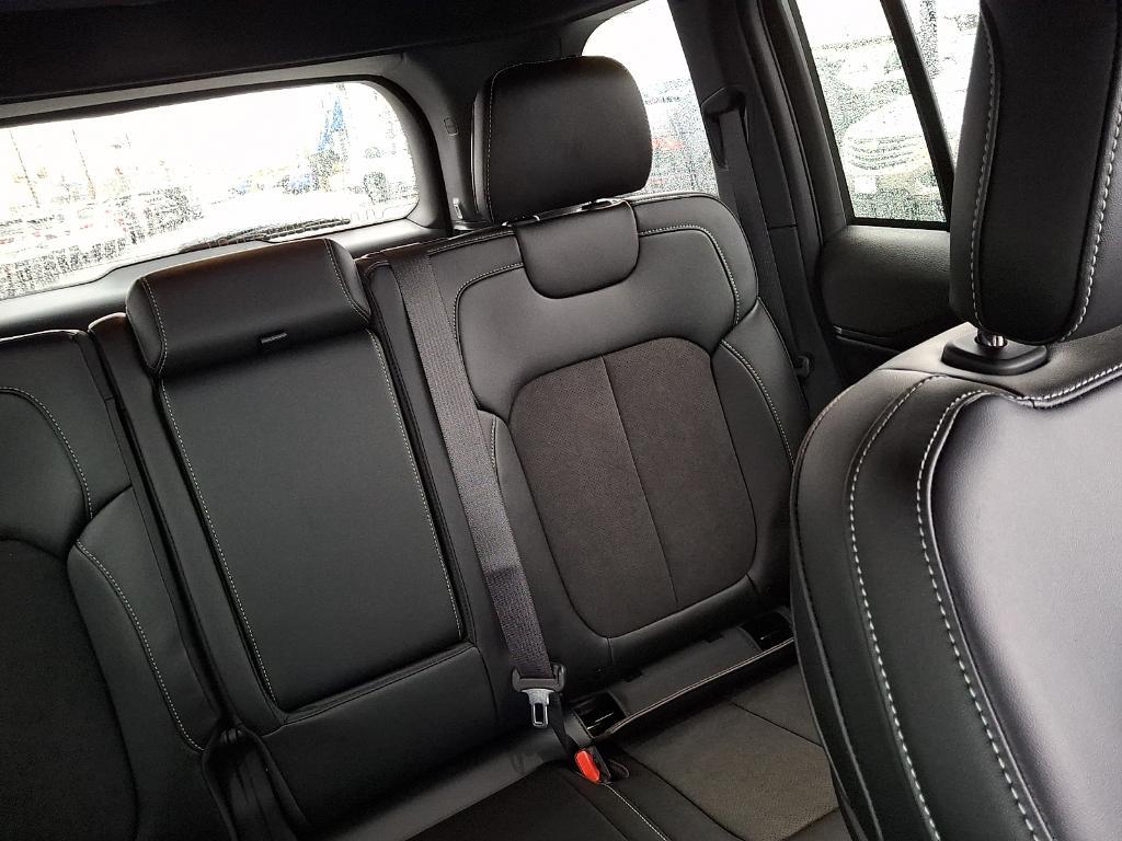 new 2025 Jeep Grand Cherokee car, priced at $47,149