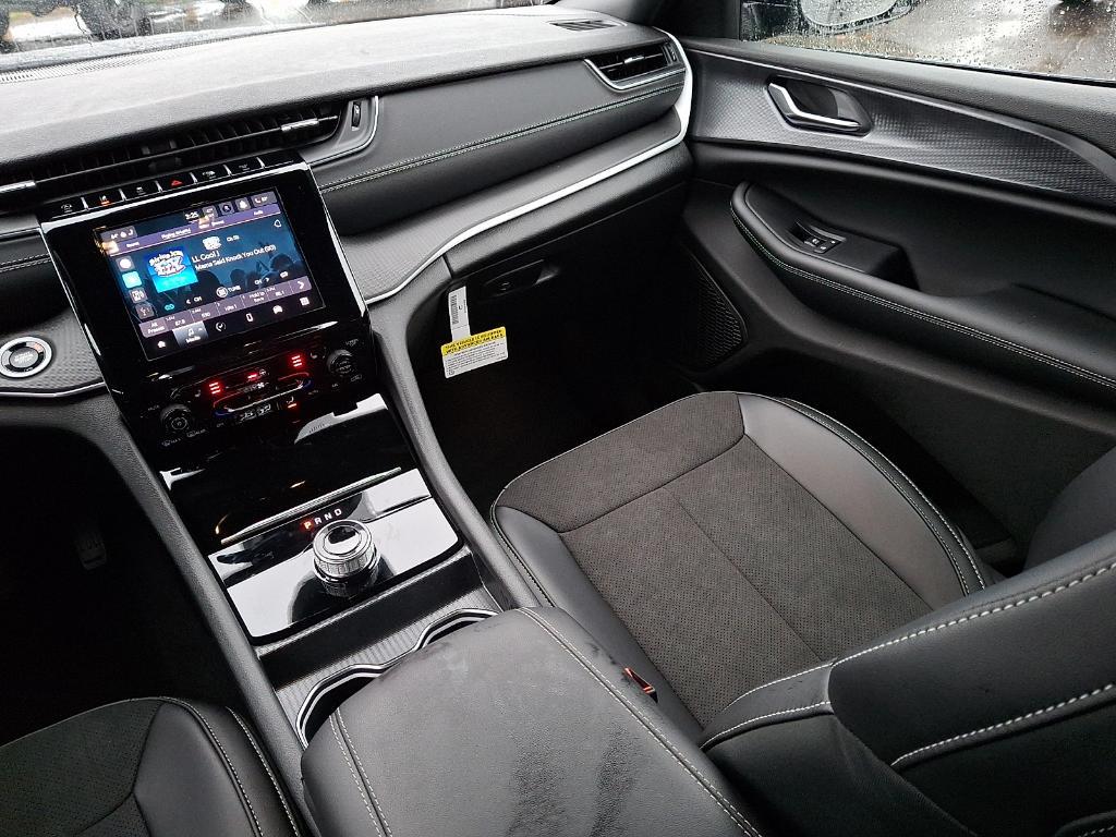 new 2025 Jeep Grand Cherokee car, priced at $47,149