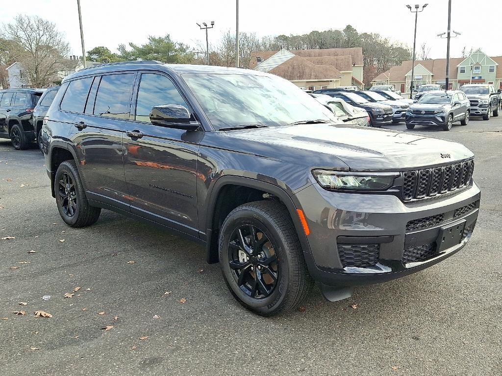 new 2025 Jeep Grand Cherokee L car, priced at $47,254
