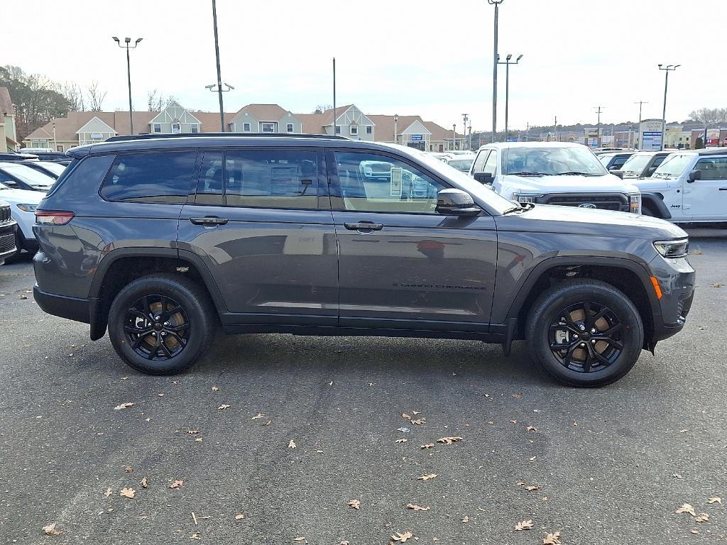 new 2025 Jeep Grand Cherokee L car, priced at $47,254