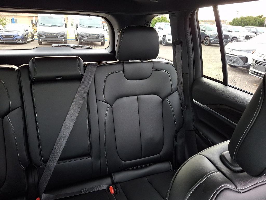 new 2025 Jeep Grand Cherokee car, priced at $52,509